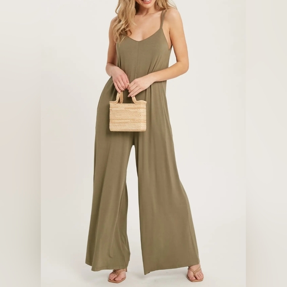 #01 FINAL PRICE 🛑L FABULOUS Criss-Cross Back Wide Leg Jumpsuit - Picture 7 of 16